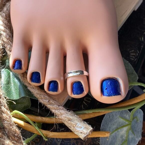 Sterling Concave Toe Ring, Midi Ring, Silver Ring, Boho Ring, Silver Band Ring - Picture 1 of 4